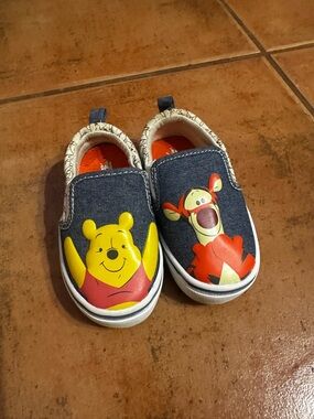 Kids Winnie the Pooh & Tigger Slip-On Shoes - Navy and Yellow